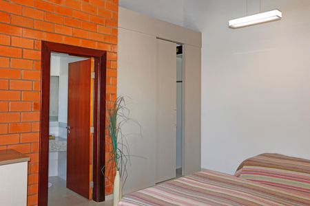 Casa de condomínio para alugar com 384m², 6 quartos e 4 vagasSuíte 3