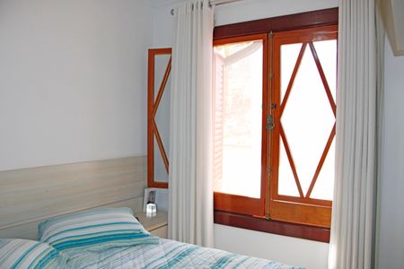 Casa de condomínio para alugar com 384m², 6 quartos e 4 vagasQuarto 1