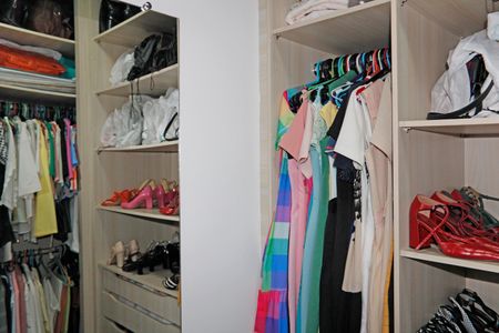 Casa de condomínio para alugar com 384m², 6 quartos e 4 vagasCloset da Suíte 2