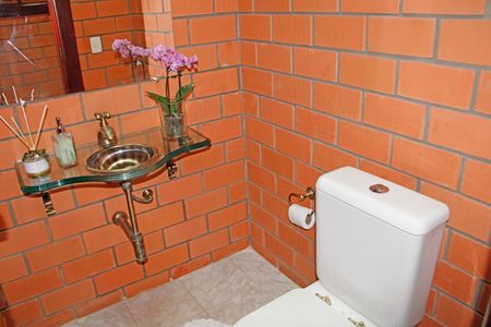 Casa de condomínio para alugar com 384m², 6 quartos e 4 vagasLavabo