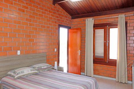 Casa de condomínio para alugar com 384m², 6 quartos e 4 vagasSuíte 3