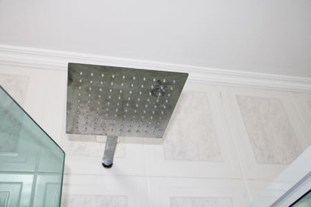 Casa de condomínio para alugar com 384m², 6 quartos e 4 vagasBanheiro da Suíte 2