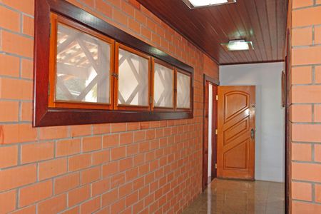 Casa de condomínio para alugar com 384m², 6 quartos e 4 vagasCorredor