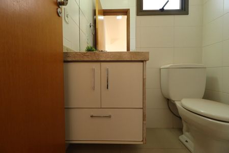 Apartamento para alugar com 216m², 4 quartos e 3 vagas Apartamento para alugar com 216m², 4 quartos e 3 vagasLavabo