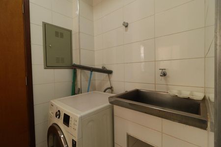 Apartamento para alugar com 216m², 4 quartos e 3 vagas Apartamento para alugar com 216m², 4 quartos e 3 vagasÁrea de Serviço