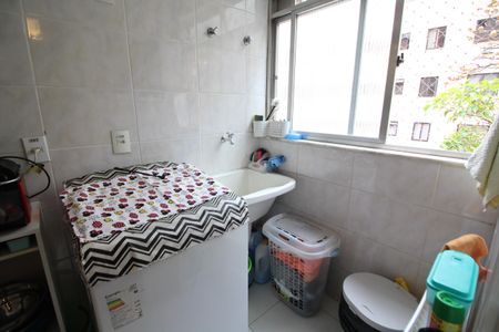 Apartamento à venda com 77m², 3 quartos e 1 vagaÁrea de Serviço