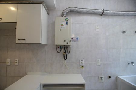 Apartamento à venda com 77m², 3 quartos e 1 vagaÁrea de Serviço