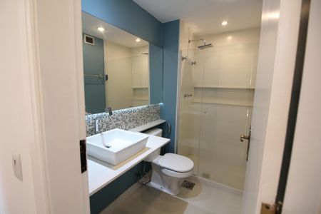 Apartamento à venda com 77m², 3 quartos e 1 vagaBanheiro Social