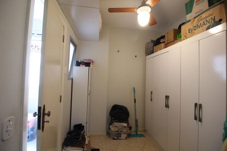 Apartamento à venda com 77m², 3 quartos e 1 vagaQuarto de Serviço