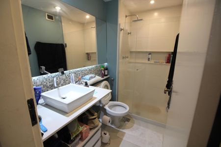 Apartamento à venda com 77m², 3 quartos e 1 vagaBanheiro Social