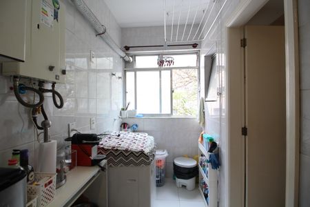 Apartamento à venda com 77m², 3 quartos e 1 vagaÁrea de Serviço