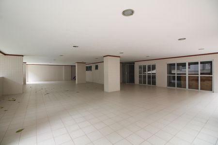 Apartamento à venda com 77m², 3 quartos e 1 vagaÁrea comum