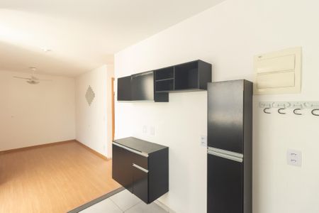 Apartamento para alugar com 48m², 2 quartos e 1 vaga Apartamento para alugar com 48m², 2 quartos e 1 vagaCozinha e Área de Serviço