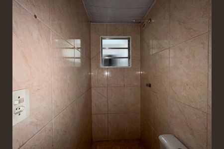 Banheiro Social de casa para alugar com 1 quarto, 40m² em Jaguará, São Paulo