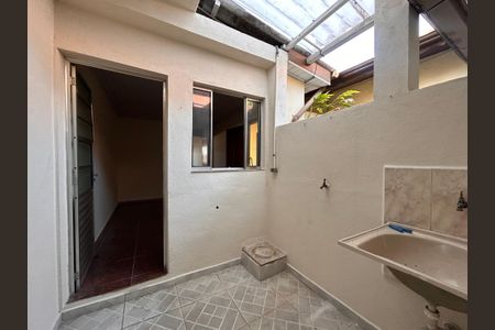 Casa para alugar com 40m², 1 quarto e sem vaga Casa para alugar com 40m², 1 quarto e sem vagaÁrea de Serviço