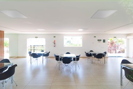 Apartamento à venda com 45m², 2 quartos e 1 vaga Apartamento à venda com 45m², 2 quartos e 1 vagaÁrea comum - Salão de festas