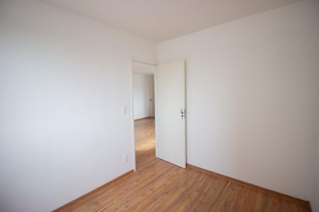 Quarto 2 de apartamento para alugar com 2 quartos, 43m² em Maria da Conceicao, Contagem