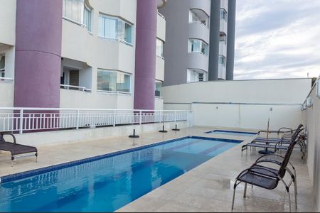 Apartamento à venda com 65m², 2 quartos e 1 vaga Apartamento à venda com 65m², 2 quartos e 1 vagaÁrea comum - Piscina