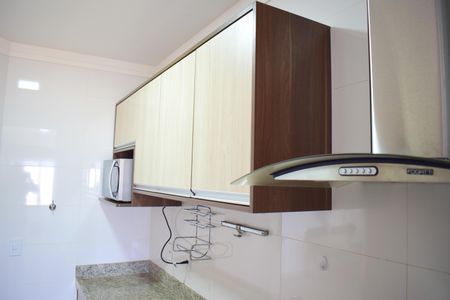 Apartamento para alugar com 77m², 2 quartos e 2 vagasCozinha - Armários
