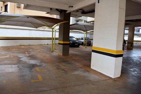 Apartamento para alugar com 77m², 2 quartos e 2 vagasGaragem