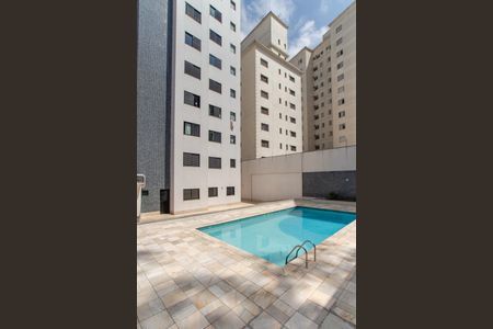 Apartamento à venda com 135m², 3 quartos e 3 vagas Apartamento à venda com 135m², 3 quartos e 3 vagasÁrea comum - Piscina