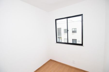 Quarto 1 de apartamento para alugar com 2 quartos, 44m² em Vargem Grande, Rio de Janeiro