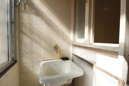 Apartamento à venda com 43m², 1 quarto e sem vagaÁrea de Serviço