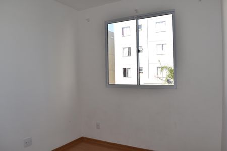 Quarto 1 de apartamento para alugar com 2 quartos, 34m² em Santa Cândida, Curitiba