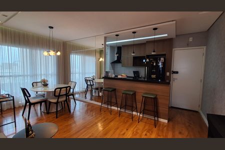 Apartamento à venda com 77m², 2 quartos e 2 vagasSala