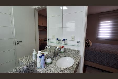 Apartamento à venda com 77m², 2 quartos e 2 vagasBanheiro Suíte
