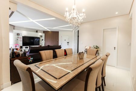 Apartamento à venda com 139m², 3 quartos e 3 vagas Apartamento à venda com 139m², 3 quartos e 3 vagasSala