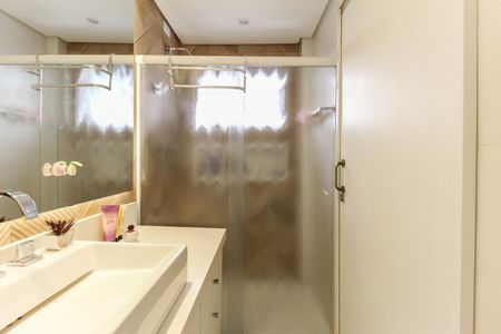 Apartamento à venda com 139m², 3 quartos e 3 vagas Apartamento à venda com 139m², 3 quartos e 3 vagasBanheiro da Suíte