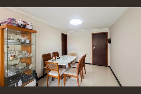 Sala de apartamento à venda com 3 quartos, 80m² em Sagrada Família, Belo Horizonte
