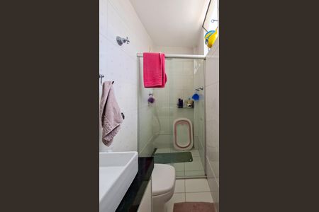 Apartamento à venda com 80m², 3 quartos e 1 vaga Apartamento à venda com 80m², 3 quartos e 1 vagaBanheiro da Suíte 2