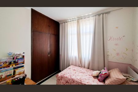 Apartamento à venda com 80m², 3 quartos e 1 vaga Apartamento à venda com 80m², 3 quartos e 1 vagaQuarto 2