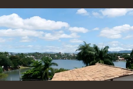 Casa para alugar com 761m², 3 quartos e 10 vagas Casa para alugar com 761m², 3 quartos e 10 vagasVista