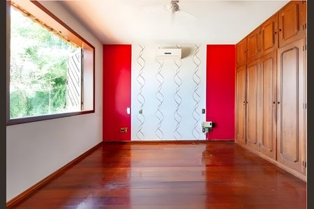 Casa para alugar com 761m², 3 quartos e 10 vagas Casa para alugar com 761m², 3 quartos e 10 vagasQuarto