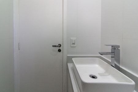 Apartamento à venda com 92m², 3 quartos e 2 vagas Apartamento à venda com 92m², 3 quartos e 2 vagasBanheiro Social