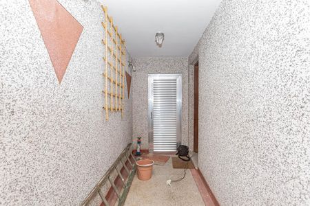 Casa à venda com 174m², 3 quartos e 2 vagasHall