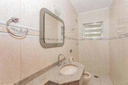 Casa à venda com 174m², 3 quartos e 2 vagasLavabo