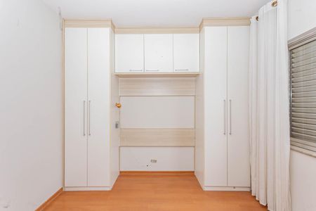 Casa à venda com 174m², 3 quartos e 2 vagasQuarto 2