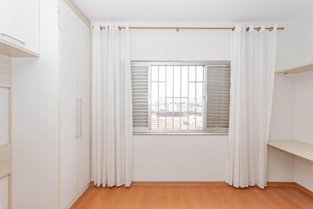 Casa à venda com 174m², 3 quartos e 2 vagasQuarto 2