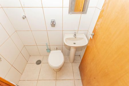 Casa à venda com 174m², 3 quartos e 2 vagasBanheiro de serviço