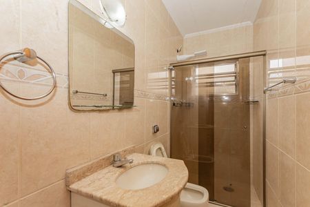 Casa à venda com 174m², 3 quartos e 2 vagasBanheiro da Suíte 1