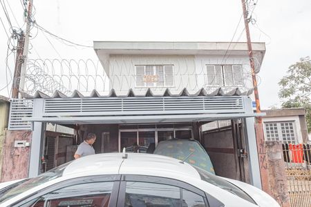 Casa à venda com 174m², 3 quartos e 2 vagasFachada