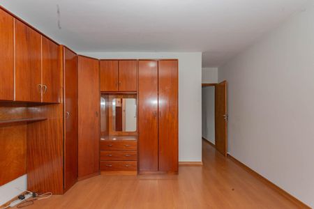 Casa à venda com 174m², 3 quartos e 2 vagasSuíte 1