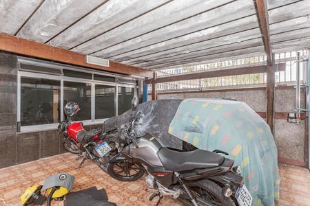 Casa à venda com 174m², 3 quartos e 2 vagasGaragem