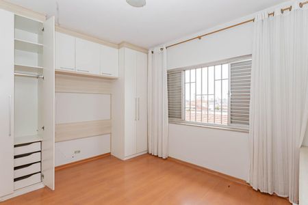 Casa à venda com 174m², 3 quartos e 2 vagasQuarto 2