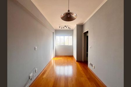 Apartamento à venda com 38m², 1 quarto e sem vagaSala