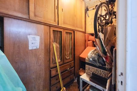 Apartamento à venda com 175m², 3 quartos e sem vaga Apartamento à venda com 175m², 3 quartos e sem vagaQuarto de Serviço